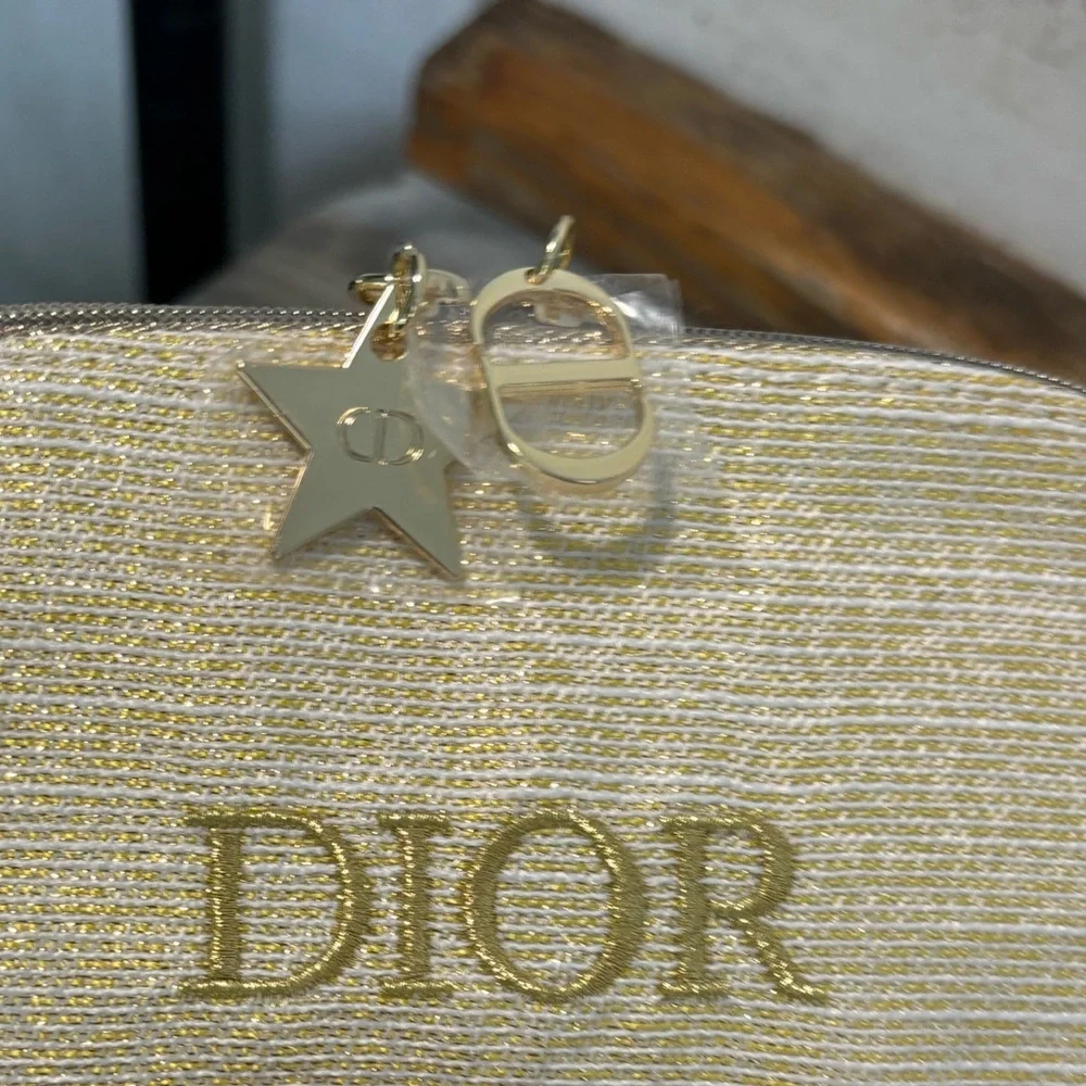 Dior Golden Sparkle Cosmetic Case with 2 Dior Pendants! NEW WITH BOX. - Picture 10 of 12